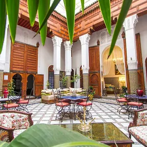 https://riad-dar-skalli.hotelfesmorocco.com