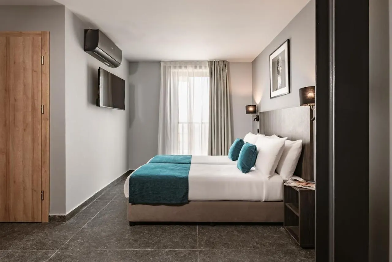 Spinola Hotel San Ġiljan